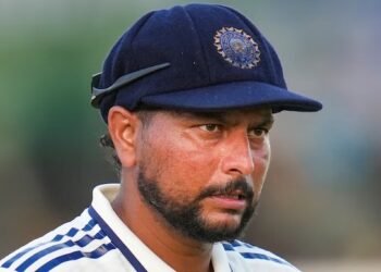ಕೊಲಂಬೊ ಟೆಸ್ಟ್ : ಕುಲದೀಪ್‌ರನ್ನು ಕೈಬಿಡದಂತೆ ಗಿಲ್, ಗಂಭೀರ್‌ಗೆ ಕ್ರಿಕೆಟ್ ಪಂಡಿತರ ಕಿವಿಮಾತು