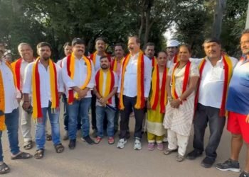 ಉದ್ಯಾನವನಗಳ ತಿದ್ದುಪಡಿ ಮಸೂದೆಗೆ ವಿರೋಧ ; ಲಾಲ್‌ಬಾಗ್ ಉಳಿಸಲು ಕರವೇ ಪ್ರವೀಣ್ ಶೆಟ್ಟಿ ಬಣ ಬೃಹತ್ ಪ್ರತಿಭಟನೆ!
