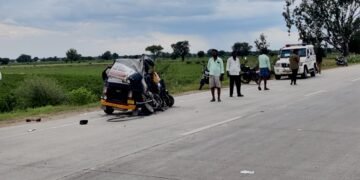ಕಲಬುರಗಿಯಲ್ಲಿ ಆಟೋ-ಲಾರಿ ಮಧ್ಯೆ ಭೀಕರ ಅಪಘಾತ ; ತಾಯಿ, ಮಗು ಸ್ಥಳದಲ್ಲೇ ಸಾವು!