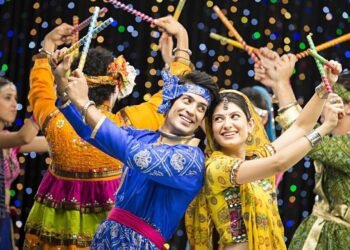 ಮಹಾರಾಷ್ಟ್ರದಲ್ಲಿ ನವರಾತ್ರಿಗೆ ವಿಎಚ್‌ಪಿ ಹೊಸ ನಿಯಮ: ತಿಲಕ, ಆಧಾರ್ ಕಡ್ಡಾಯ, ಮುಸ್ಲಿಮರಿಗೆ ‘ನೋ ಎಂಟ್ರಿ’