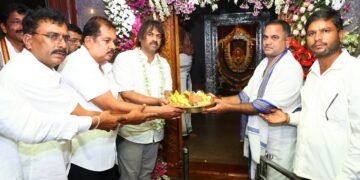 ಕೆಪಿಎಸ್ ಶಾಲೆಗಳಿಗೆ ಪ್ರತ್ಯೇಕ ರಂಗ ಶಿಕ್ಷಕರ ನೇಮಕ: ಸಿಗಂದೂರು, ಚಂದ್ರಗುತ್ತಿ ಕ್ಷೇತ್ರಗಳ ಭೇಟಿ ವೇಳೆ ಸಚಿವ ಮಧು ಬಂಗಾರಪ್ಪ ಘೋಷಣೆ