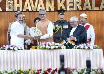 ಕೇರಳ ಲೋಕಭವನದ ಅಡುಗೆಮನೆಯಲ್ಲಿ ‘ಶುದ್ಧ ಸಸ್ಯಹಾರಿ’ಗೆ ರಾಜ್ಯಪಾಲರ ಆದೇಶ: ಪ್ರಮಾಣ ವಚನದ ಮೊದಲ ದಿನವೇ ಭುಗಿಲೆದ್ದ ವಿವಾದ